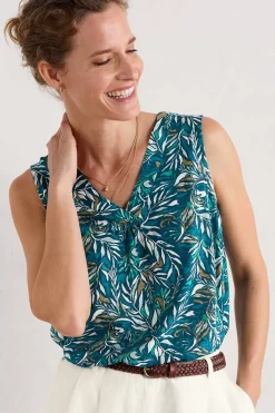 Achilla V-Neck Vest
