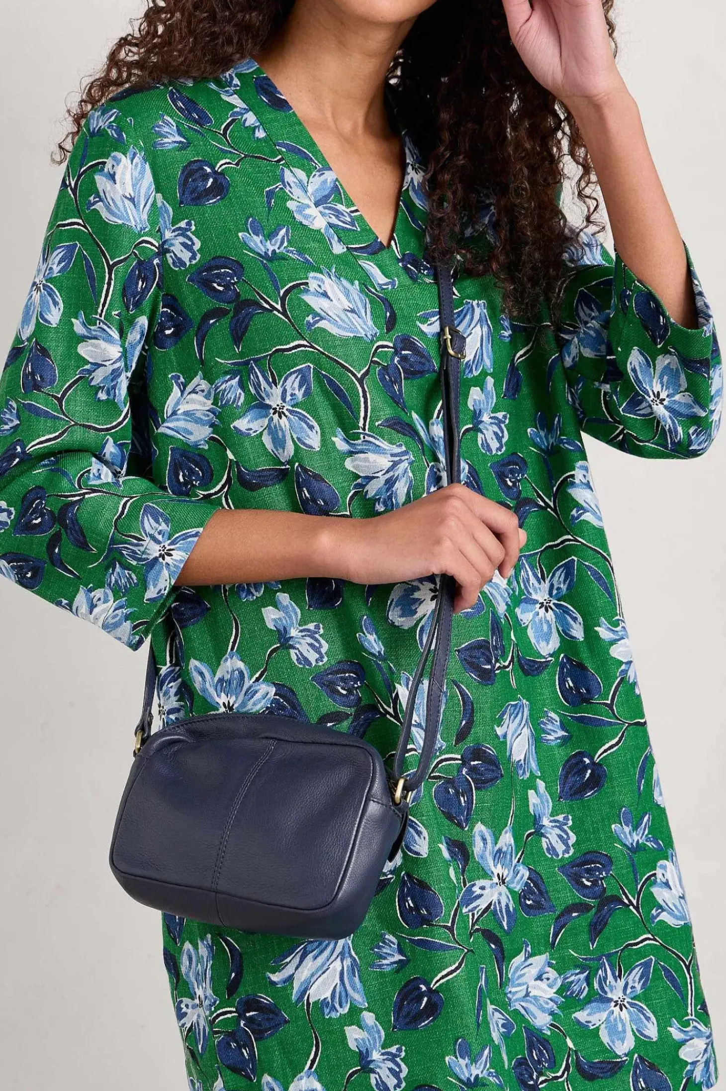 Curves Flow Ramie Tunic