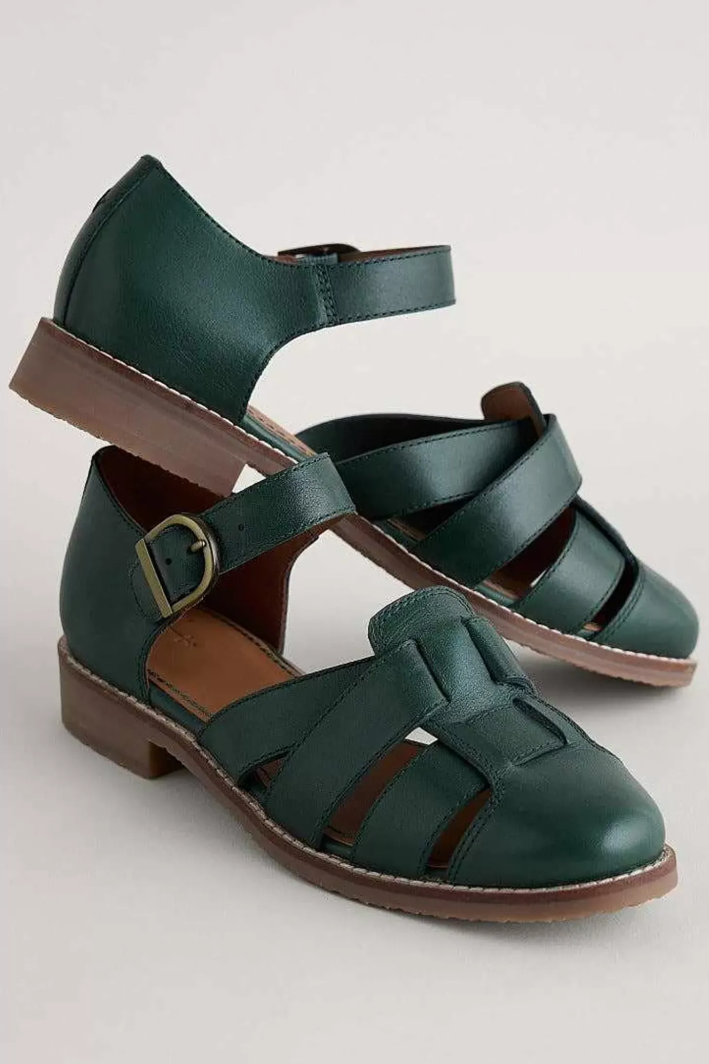 First Chorus Closed Toe Leather Shoes
