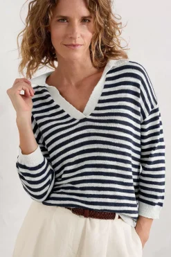 Gwynver Lightweight V-Neck Collared Jumper