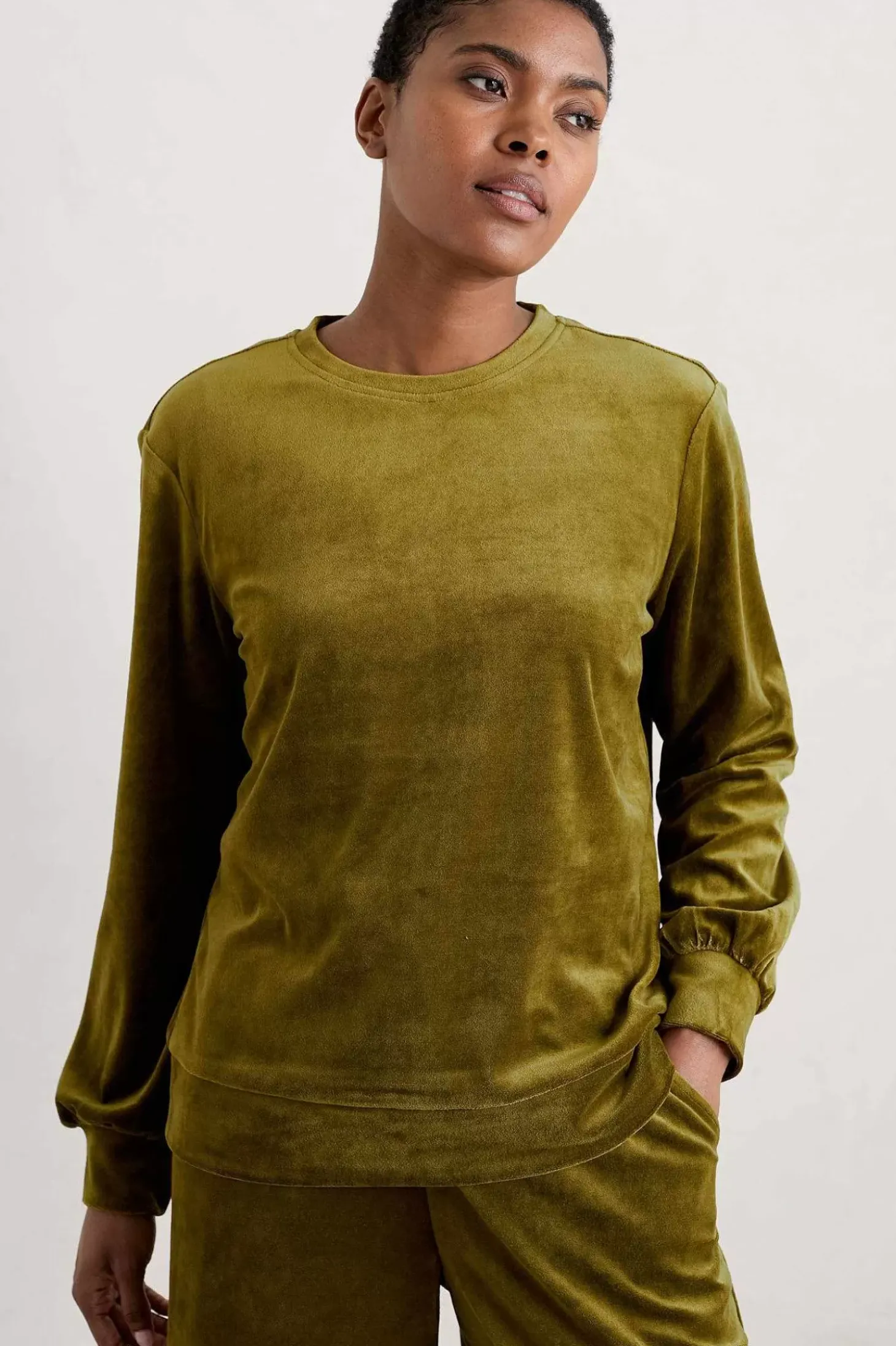 Kowan Velour Sweatshirt