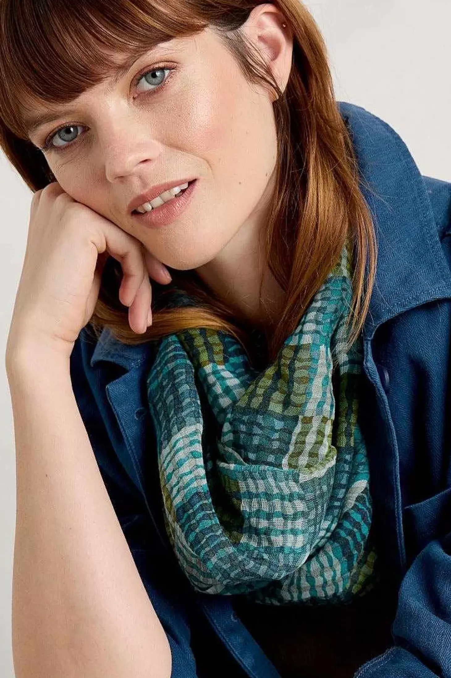 Pretty Circle Scarf